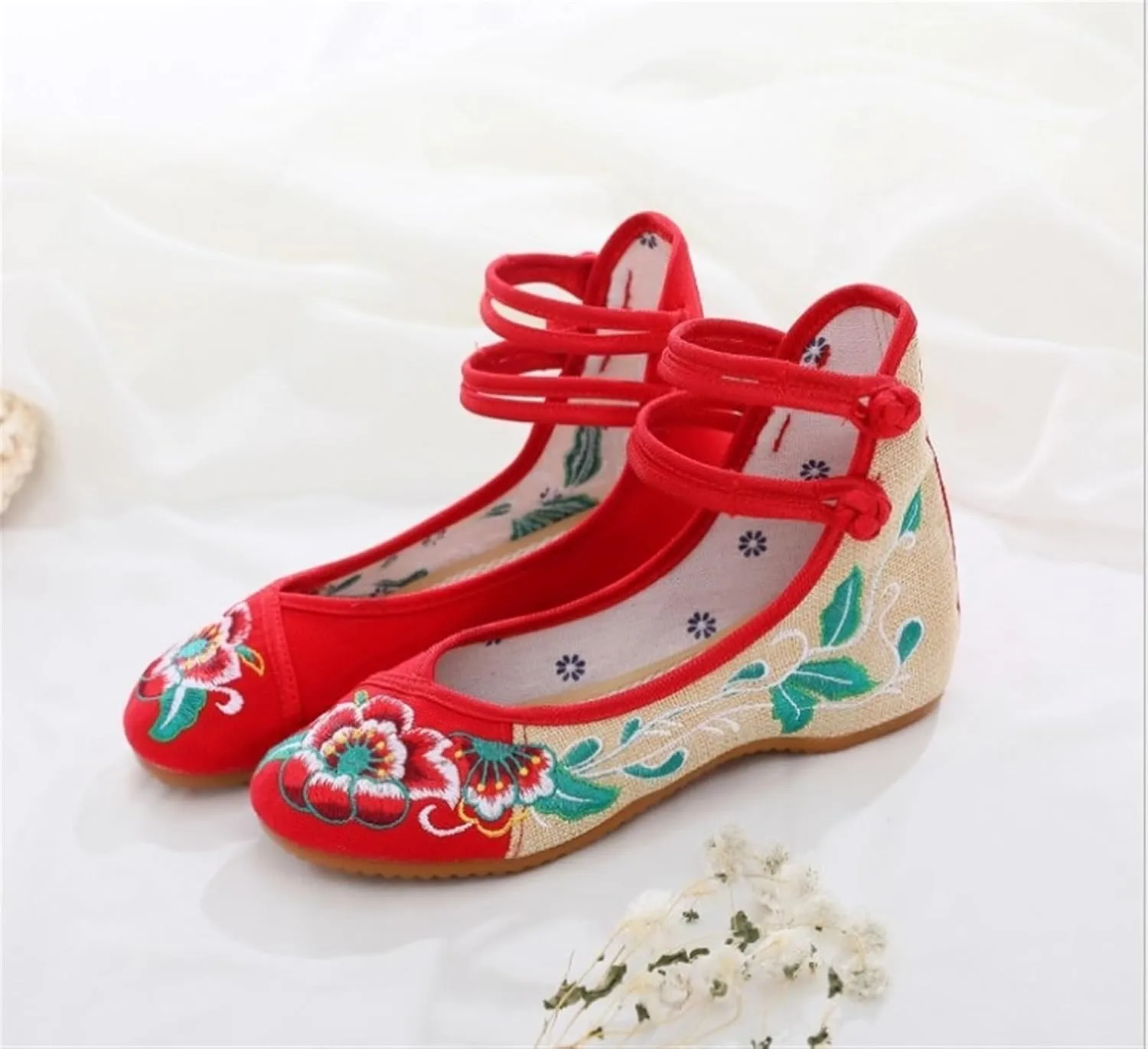 Chinese Traditional Floral Embroidered Shoes for Women Ethnic Style Round Toe Ankle Strap Canvas Sandals Handmade Mary Jane Flat Dress Loafers
