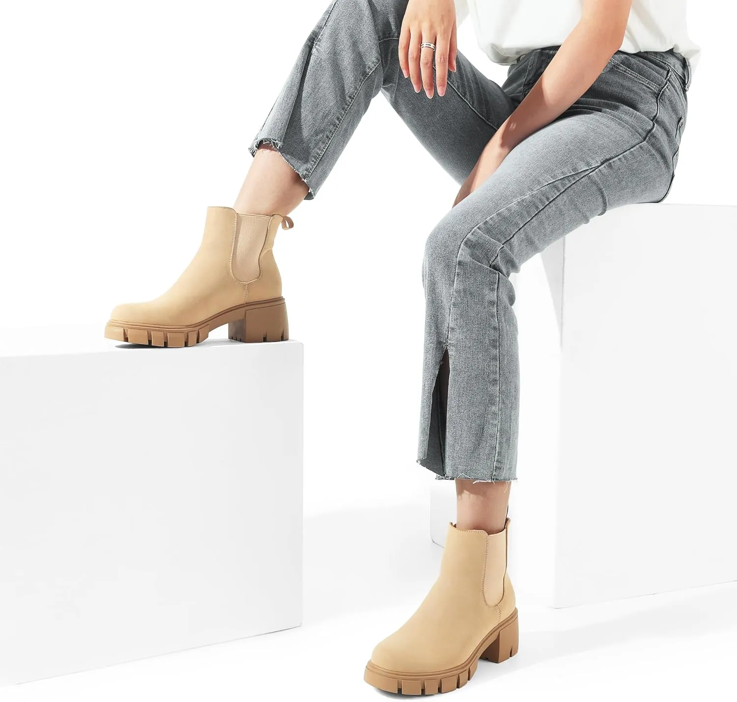 DREAM PAIRS Women's Elastic Chelsea Ankle Boots Platform Low Chunky Block Heel Lug Sole Slip on Fall Heeled Booties Shoes