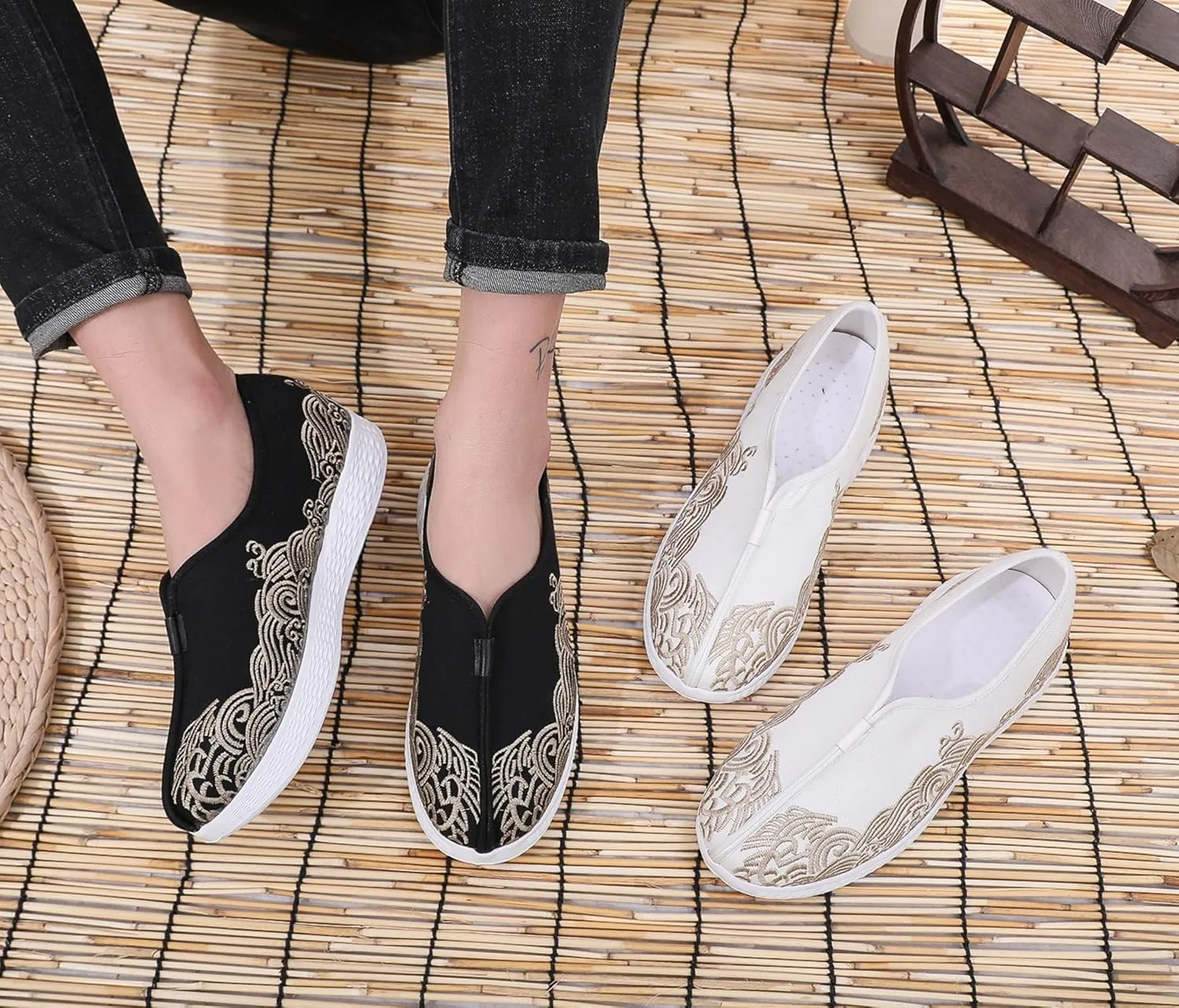 Embroidered Traditional Chinese Dragon Slip-On Canvas Loafers for Men - Comfortable and Stylish Casual Walking Shoes with Non-Slip Rubber Sole, Ideal for Everyday Wear Kung Fu shoes