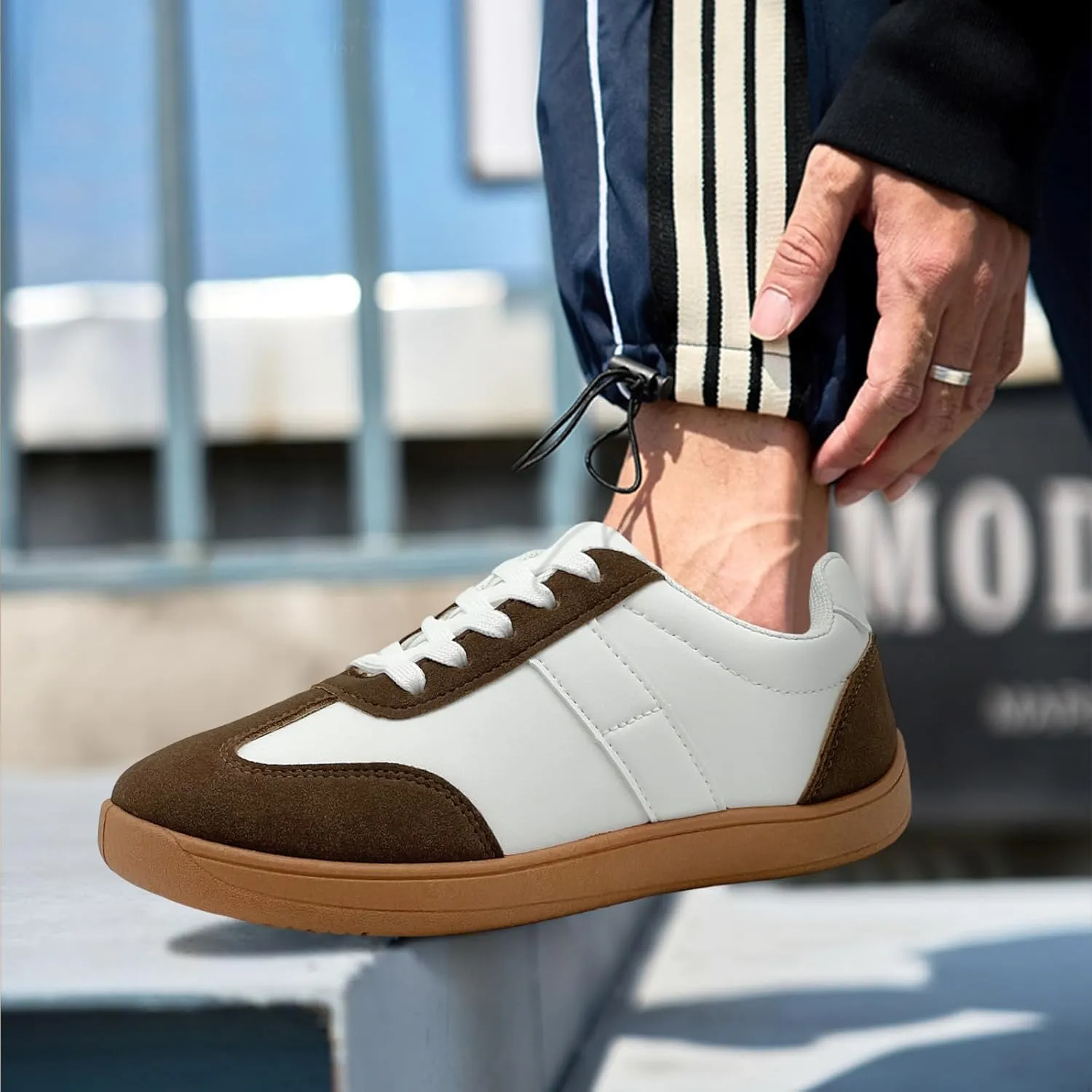 Fashion Sneakers for Women Men, Classic Casual Retro Trainer Shoes Low-Top Comfortable Breathable Walking Flat Tennis Shoes