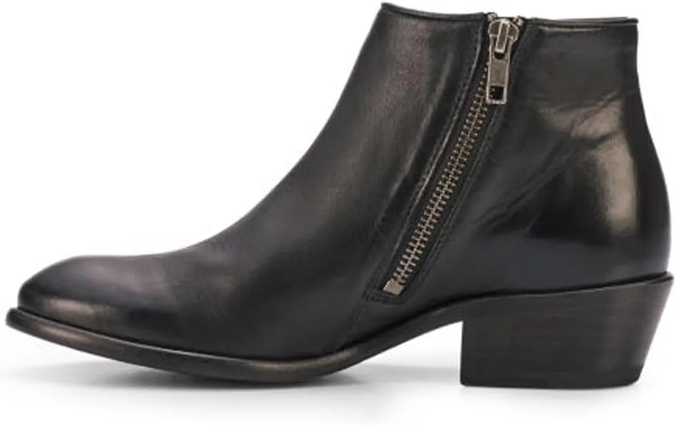 Frye Carson Piping Booties for Women Made from Soft Full-Grain Leather with Signature Western-Inspired Piping Detail and Supple Leather Lining – 4” Shaft Height