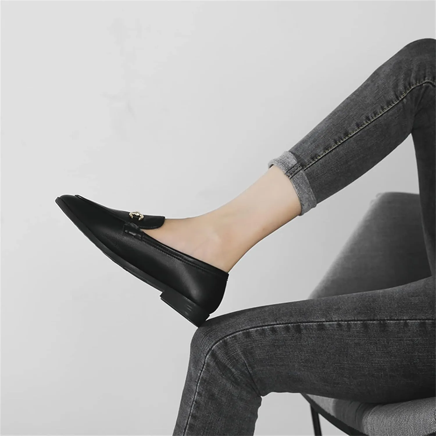 JiuQing Women's Loafers Slip-On Leather Shoes Flat Formal Shoes Low-Heel Office Casual