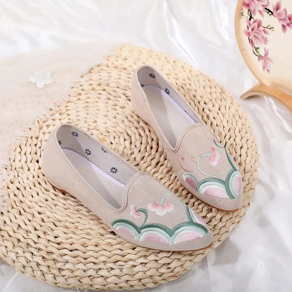 JYHBHMZG Flower Embroidered Women Cotton Fabric Pointed Toe Flat Shoes Comfortable Slip On Flats Ladies Chinese Style Shoes