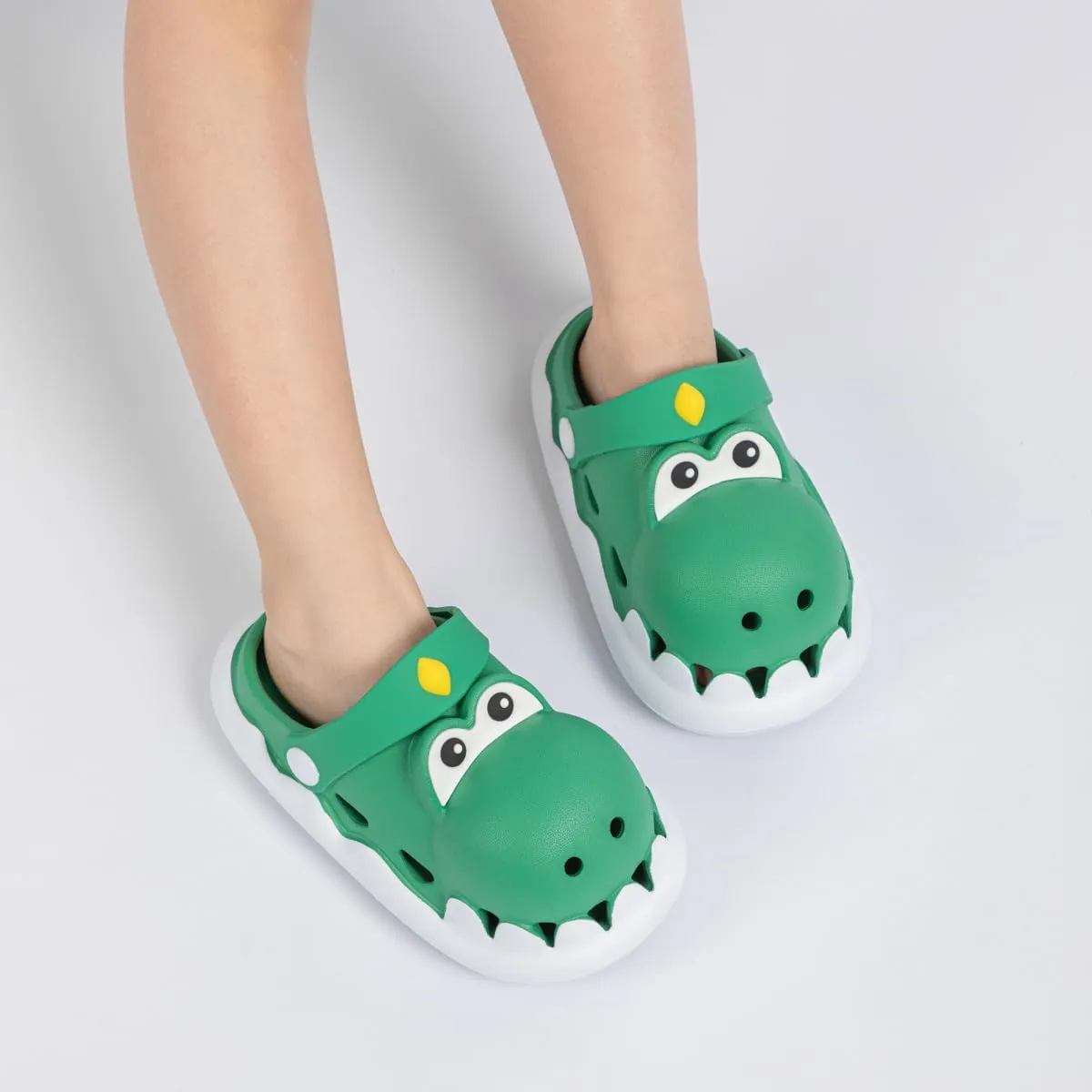 Meckior Toddler Little Girls Boys Clogs Cute Cartoon Garden Water Sandals Lightweight Slip-on Slides Slippers Children Kids Indoor Outdoor Summer Pool Beach Shoes(Toddler/Little Kid)
