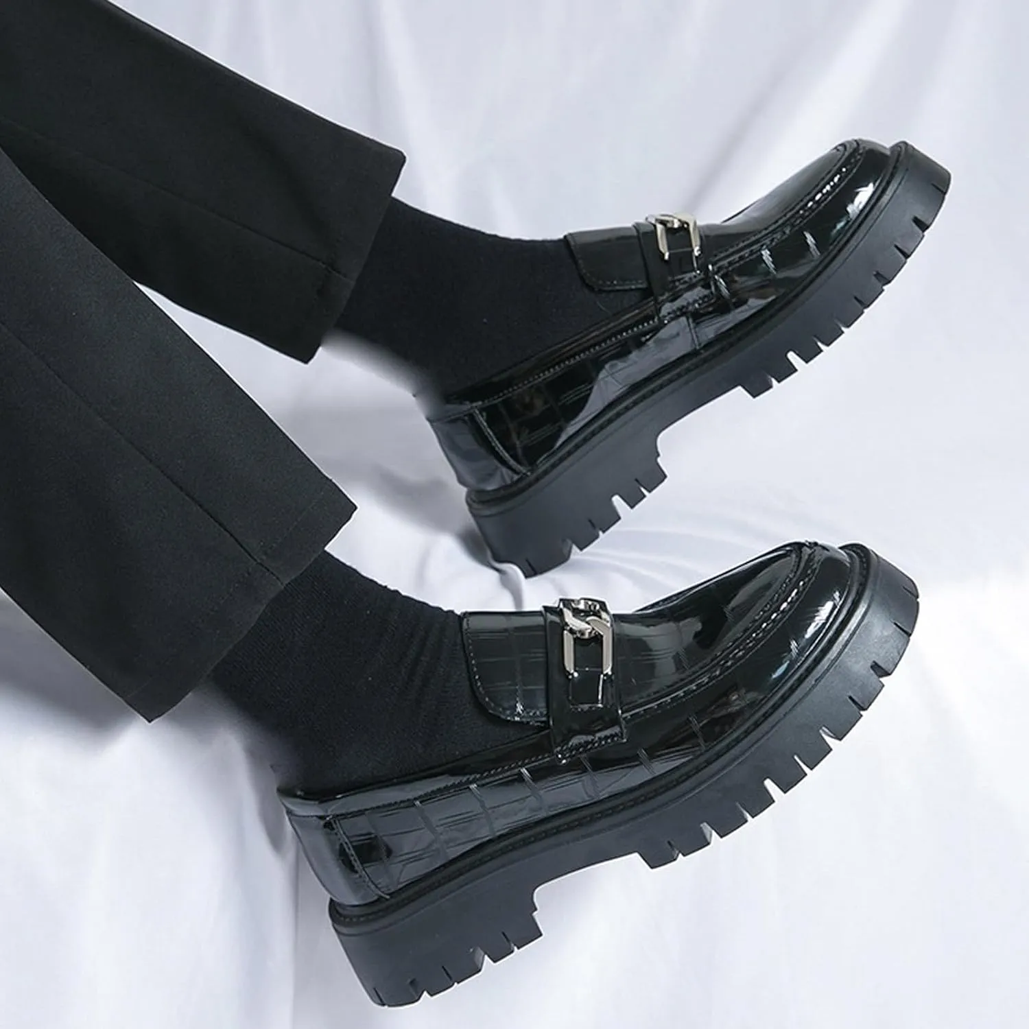 Men's Patent Leather Platform Slip-on Loafers,Fashion Round Toe Metal Decoration Non-Slip Thick Sole Business Dress Shoes Causal Party Wedding Prom Shoes