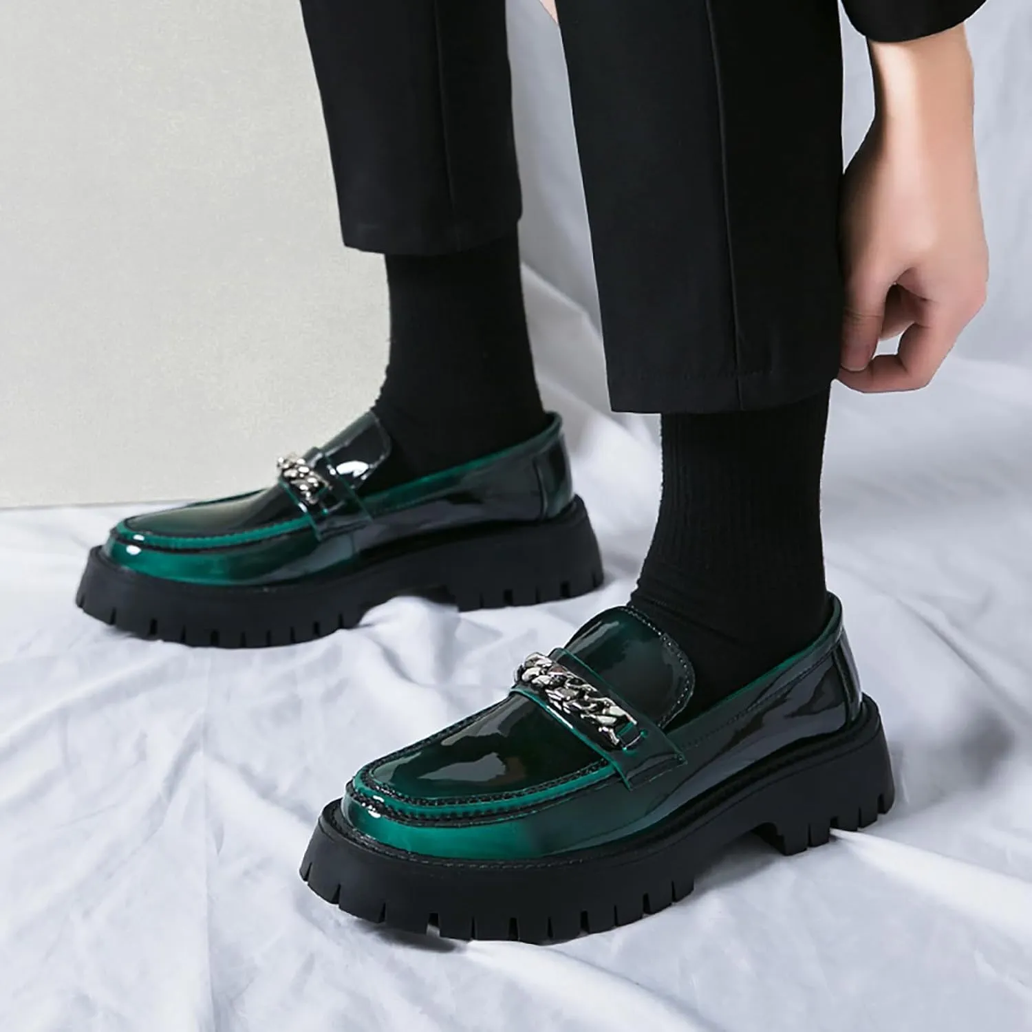 Men's Patent Leather Platform Slip-on Loafers,Fashion Round Toe Metal Decoration Non-Slip Thick Sole Business Dress Shoes Causal Party Wedding Prom Shoes