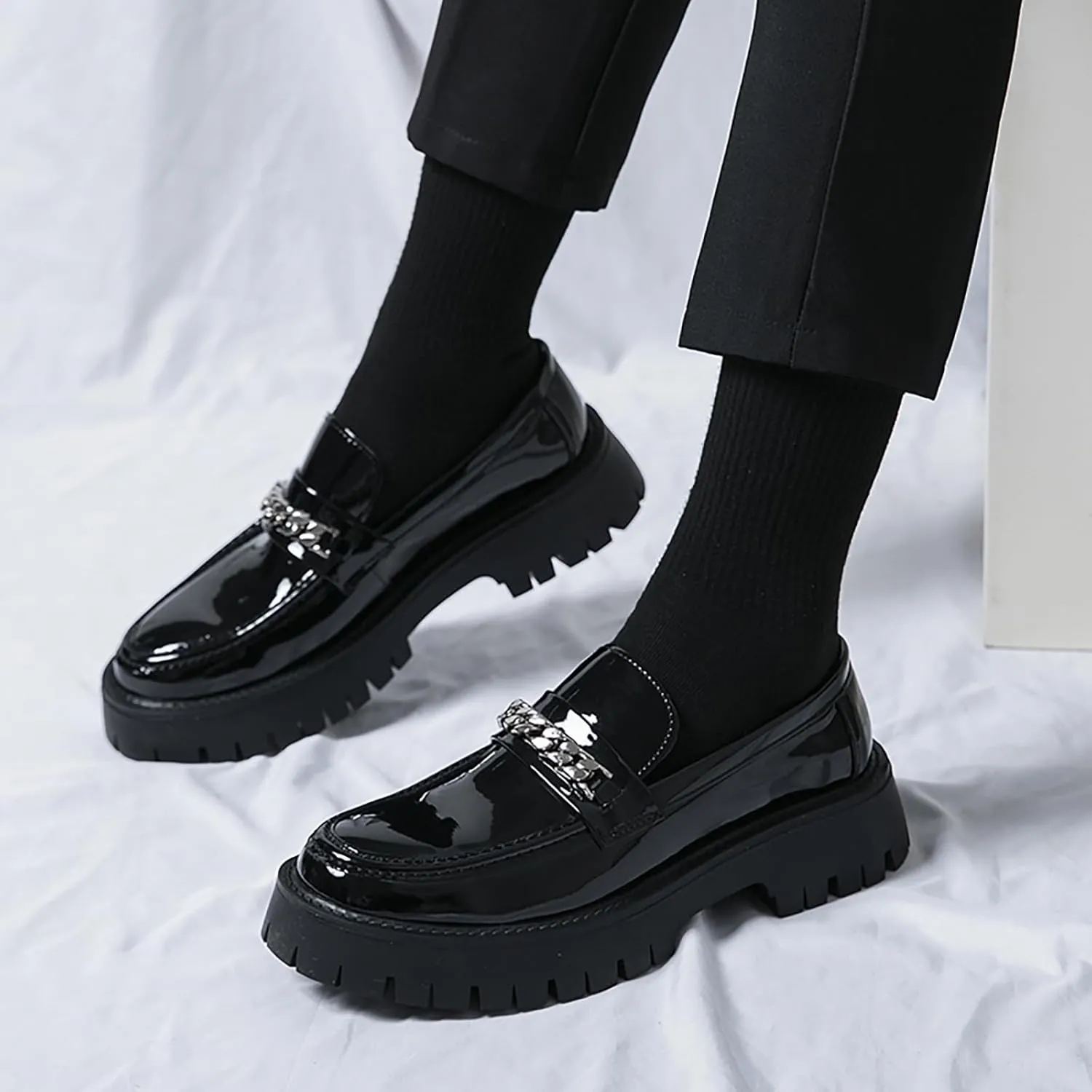 Men's Patent Leather Platform Slip-on Loafers,Fashion Round Toe Metal Decoration Non-Slip Thick Sole Business Dress Shoes Causal Party Wedding Prom Shoes