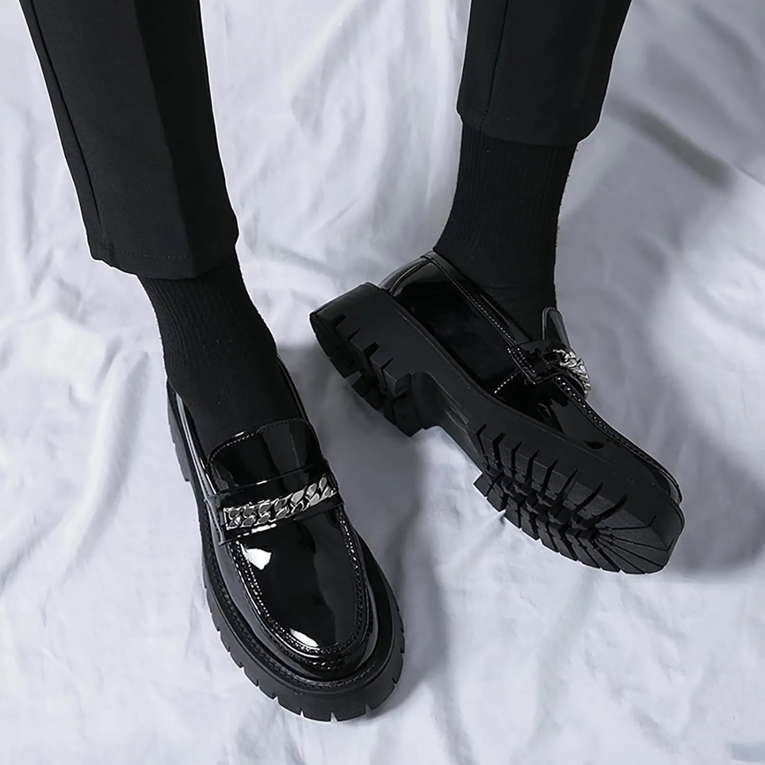 Men's Patent Leather Platform Slip-on Loafers,Fashion Round Toe Metal Decoration Non-Slip Thick Sole Business Dress Shoes Causal Party Wedding Prom Shoes