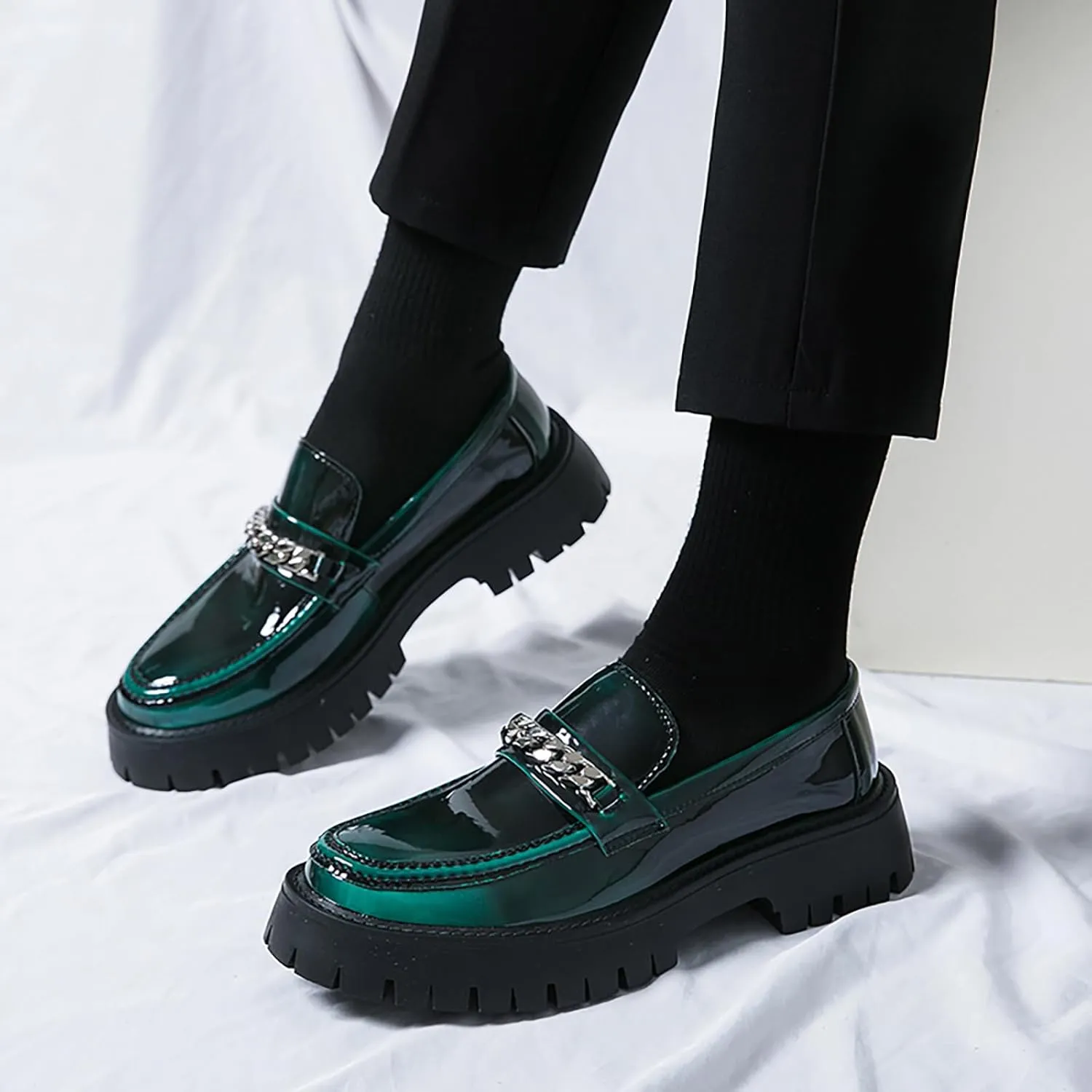 Men's Patent Leather Platform Slip-on Loafers,Fashion Round Toe Metal Decoration Non-Slip Thick Sole Business Dress Shoes Causal Party Wedding Prom Shoes
