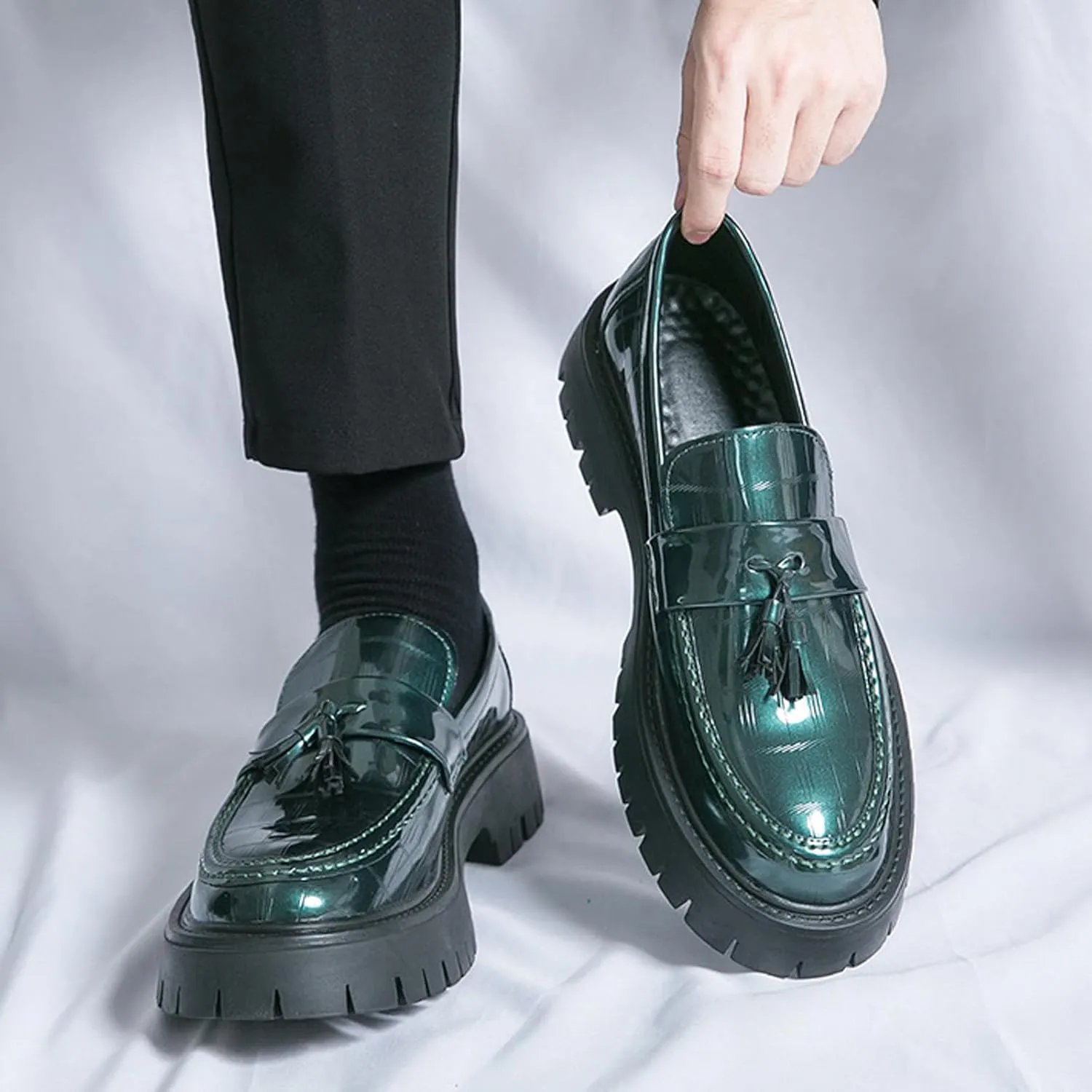 Men's Patent Leather Platform Slip-on Loafers,Fashion Round Toe Metal Decoration Non-Slip Thick Sole Business Dress Shoes Causal Party Wedding Prom Shoes