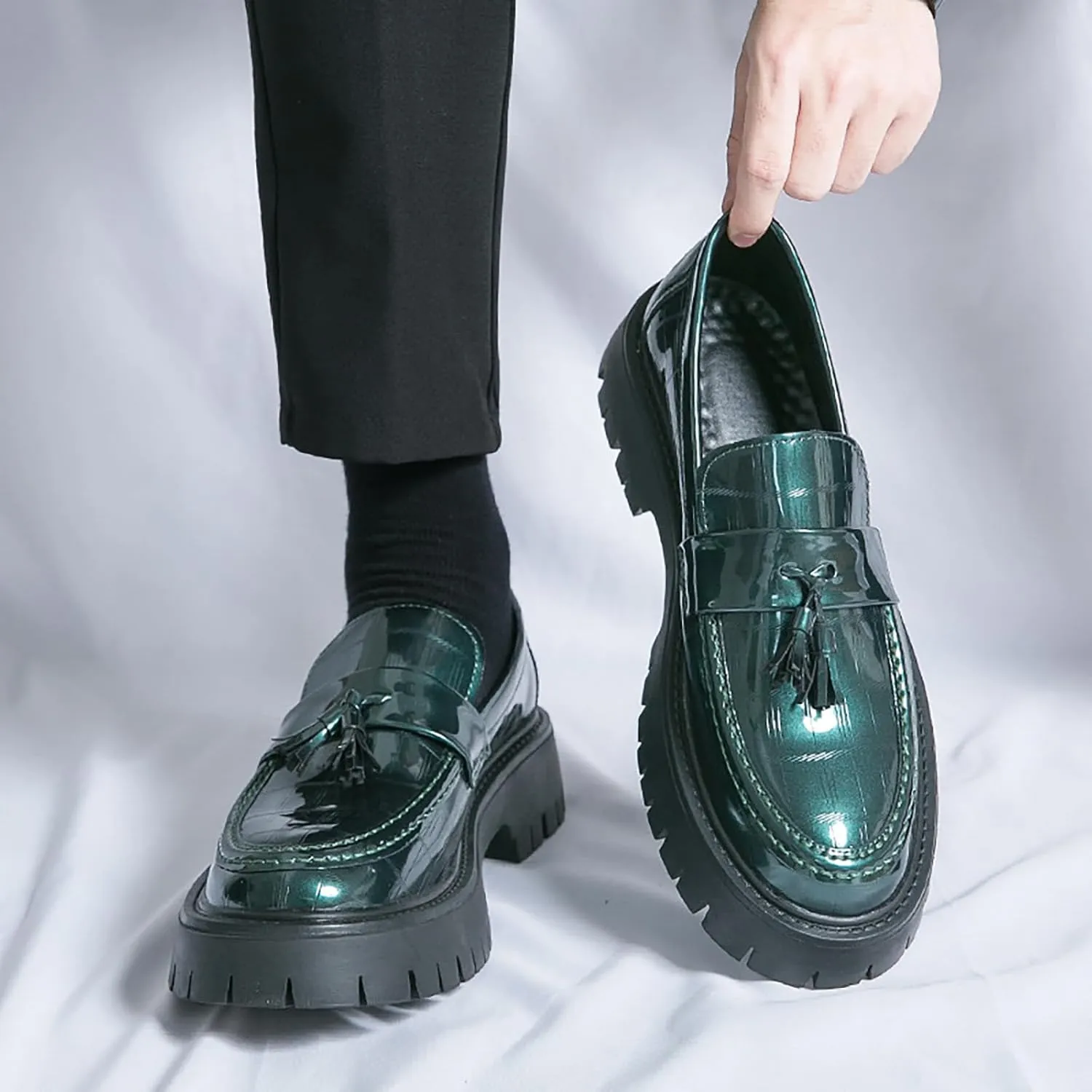 Men's Patent Leather Platform Slip-on Loafers,Fashion Round Toe Metal Decoration Non-Slip Thick Sole Business Dress Shoes Causal Party Wedding Prom Shoes