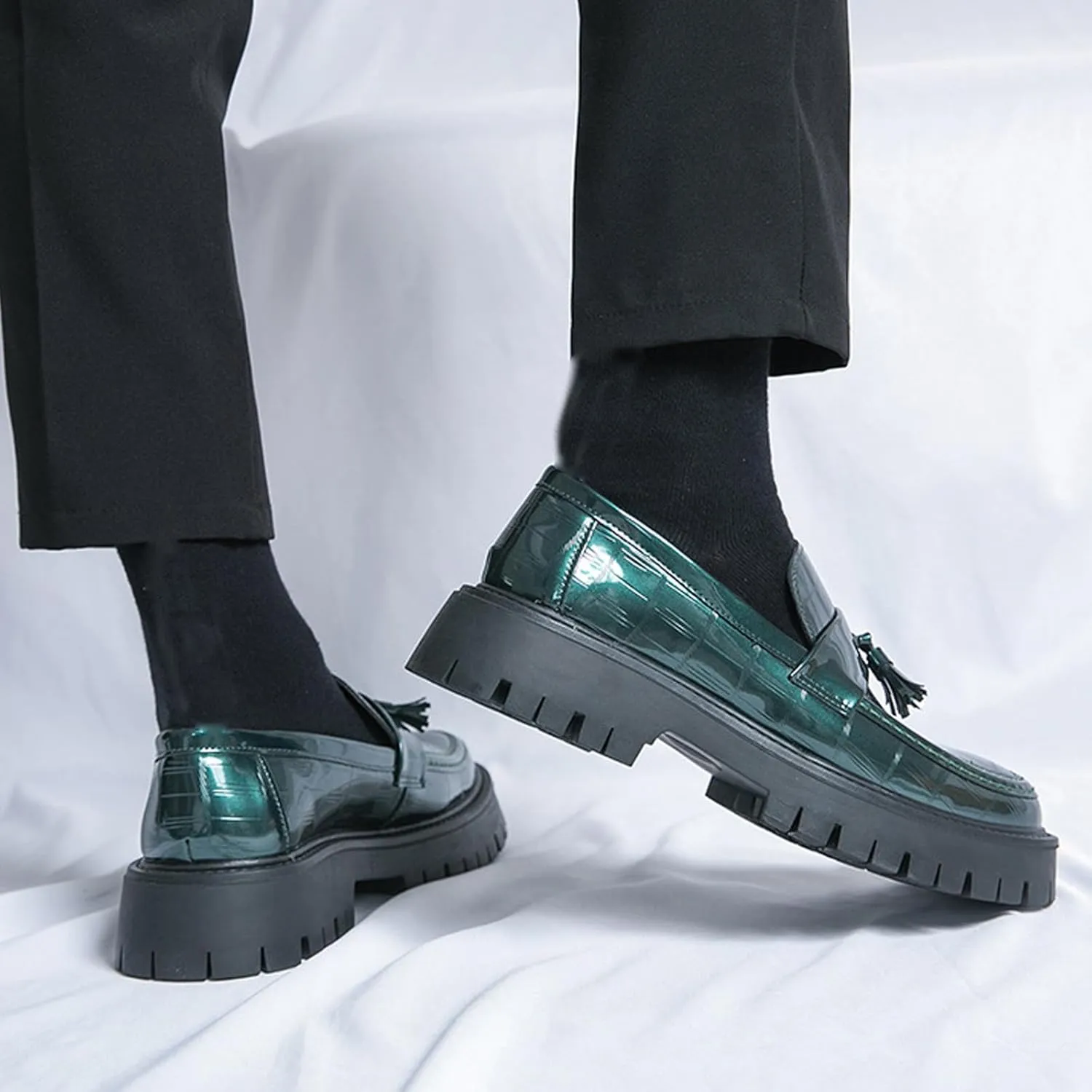 Men's Patent Leather Platform Slip-on Loafers,Fashion Round Toe Metal Decoration Non-Slip Thick Sole Business Dress Shoes Causal Party Wedding Prom Shoes