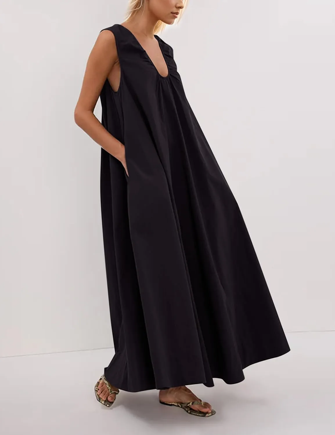 OLAPTA Women Summer Sleeveless Maxi Dress Scoop Neck Ruched Loose Fit Casual Elegant Solid Vacation Long Dress with Pockets