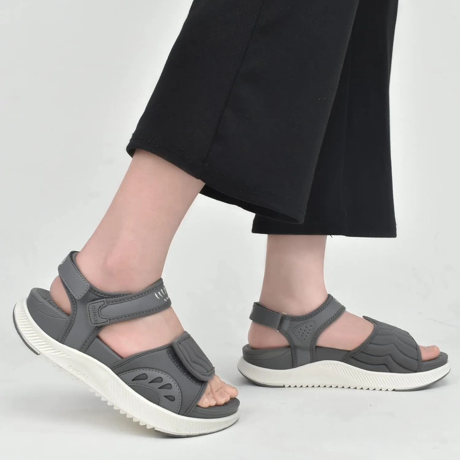ONCAI Walking Sandals Women,Arch Support Hiking Sandals with Orthotic Outdoor Footbed for Plantar Fasciitis,Water Athletic Platform Sandalias Mujer with 3 Adjustable Strap (US Size 6-12)