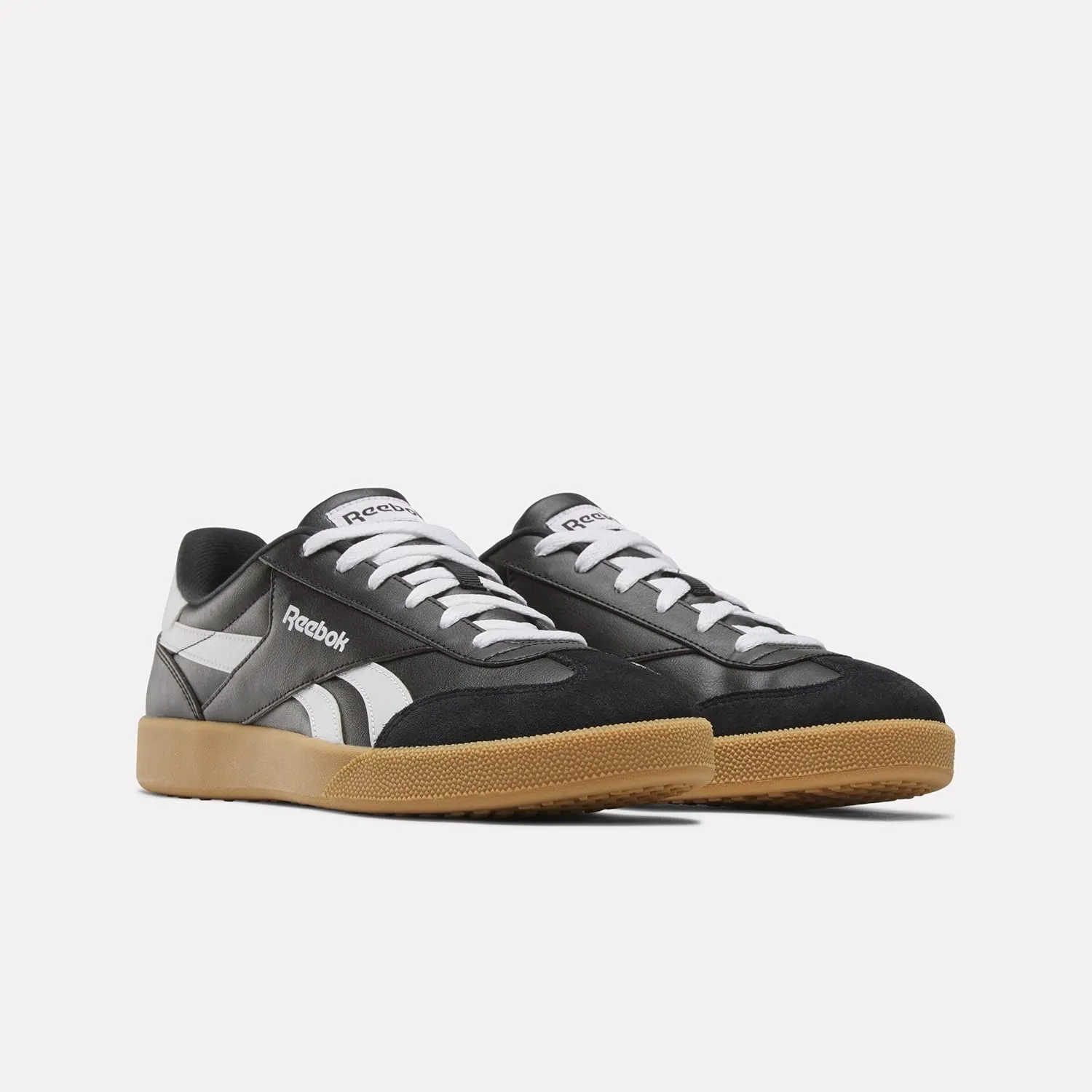 Reebok Unisex-Adult Smash Edge Suede Sneaker