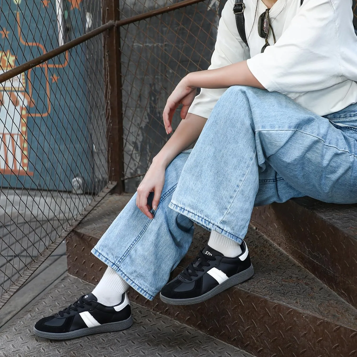 STQ Orthopedic Retro Low Top Sneakers Women Fashion Tennis Skate Shoes