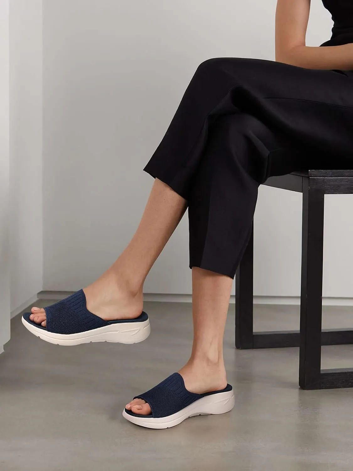 TEMOFON Slide Sandals for Women Lightweight: Wide Width Comfortable Slip on Arch Support Slides