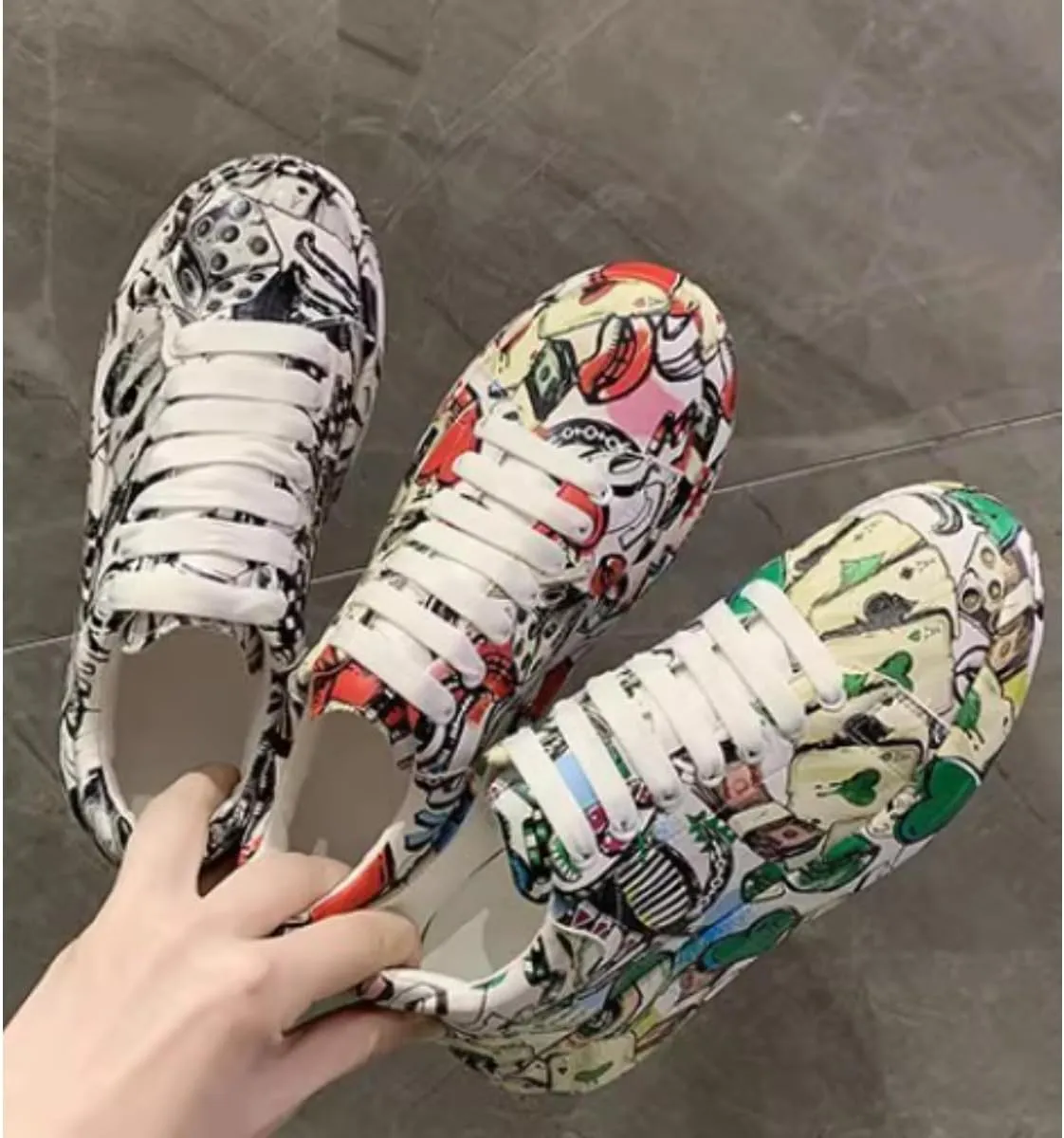 Trendy Graffiti Print Lace-Up Fashion Sneakers for Women - Comfortable Low Top Walking Shoes with Street Art Design (Black/Green/Red) - Larger Sizes are Available