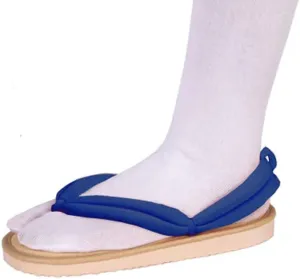 UZAIN Anime Kimetsu no Yaiba Cosplay Clog Shoes Kamado Tanjirou Shinobu Cosplay Sandal Prop Oshitari with Socks